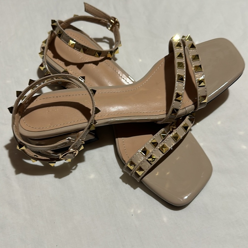 Sandals - Picture 3 of 5